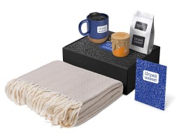 Подарочный набор «Re:y. Nest» с пледом, кружкой и вареньем